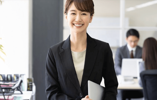 【市役所事務の正社員求人どこで探す?】有名転職サービス3社比較でどこが1番良いか調査