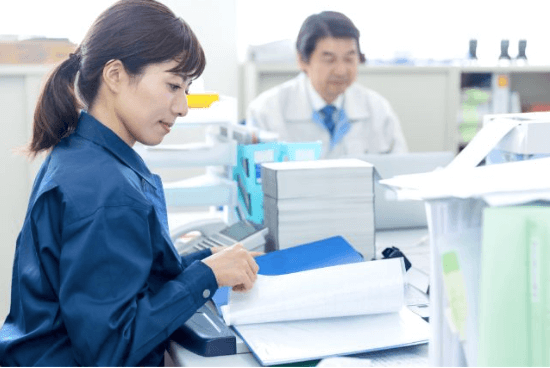 【物流事務の好待遇求人どこで探す？】未経験歓迎／土日祝休／定時退社／賞与年3回／年休120日など希望の職場が見つかる！